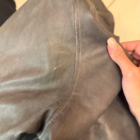 New Reformation Veda Marco Leather Oversized Bomber - Picture 5 of 9